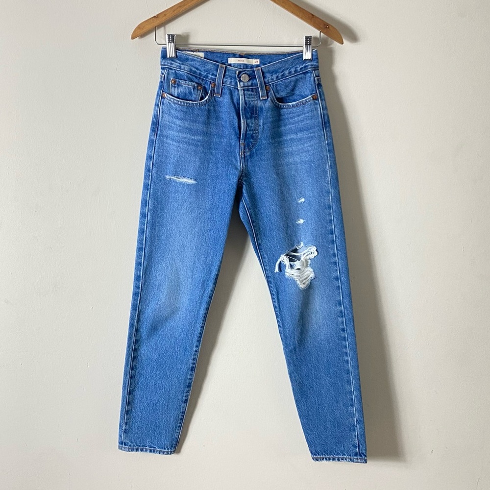 Levi’s Wedgie Icon High Rise Jeans in Athens Asleep Medium Wash - 24 - Picture 6 of 16